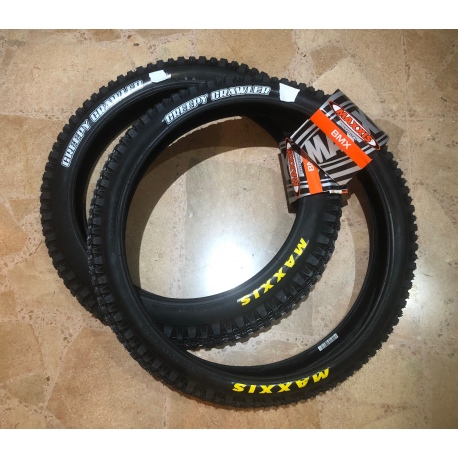 Neumáticos Bultaco Chispa y Montesa Cota 25